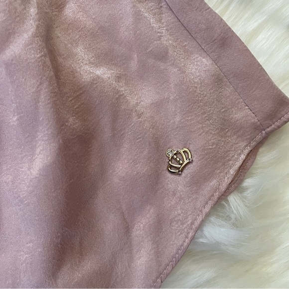 ✨ Embroidered Pink Roses Off Shoulder Satin Flowy Blouse Top Size M - Picture 4 of 7